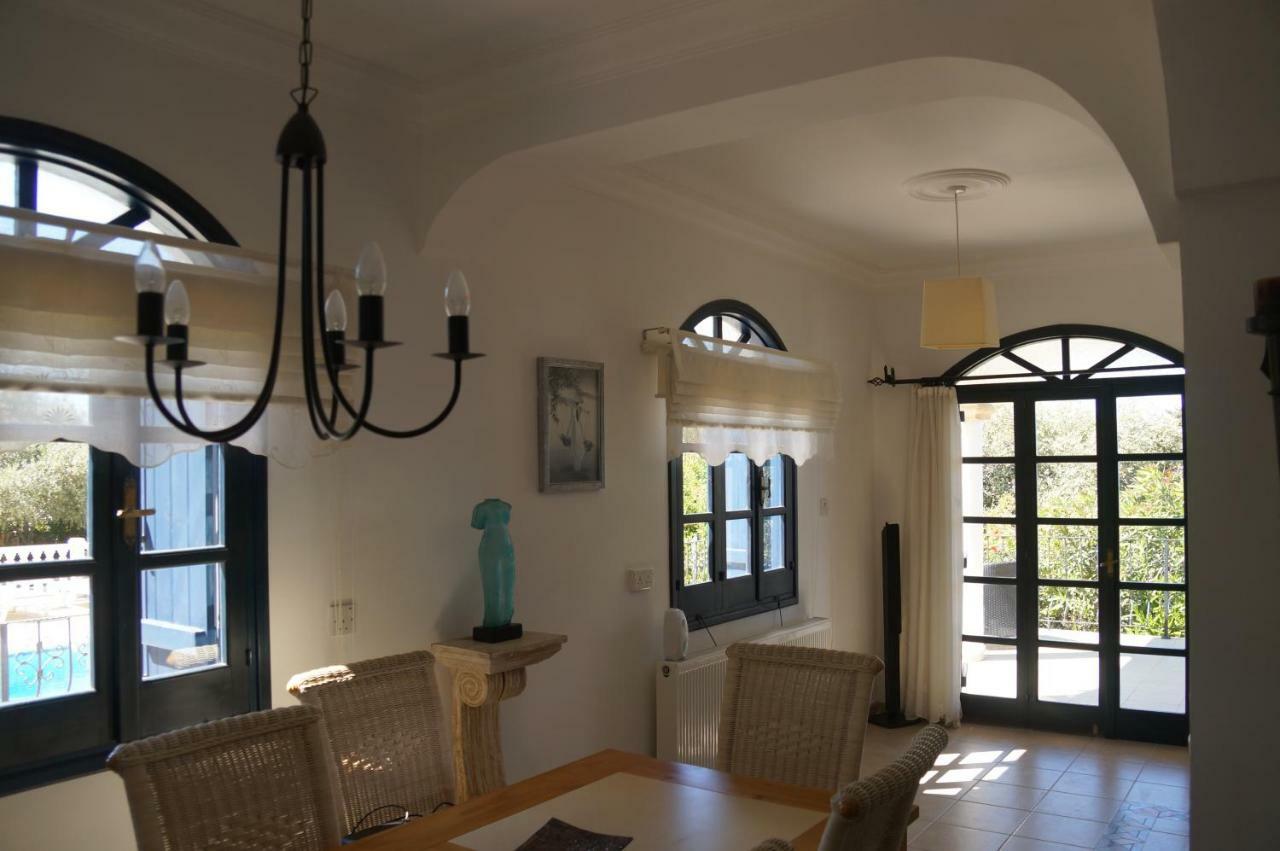 Villa Layla Kerínia Kültér fotó